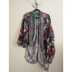 Vismaya Kimono With Velvet Trim One Size